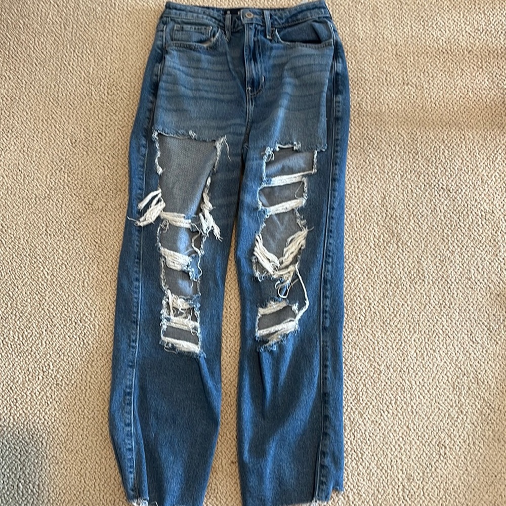 Hollister jeans with large holes in front 3R W26 L27
